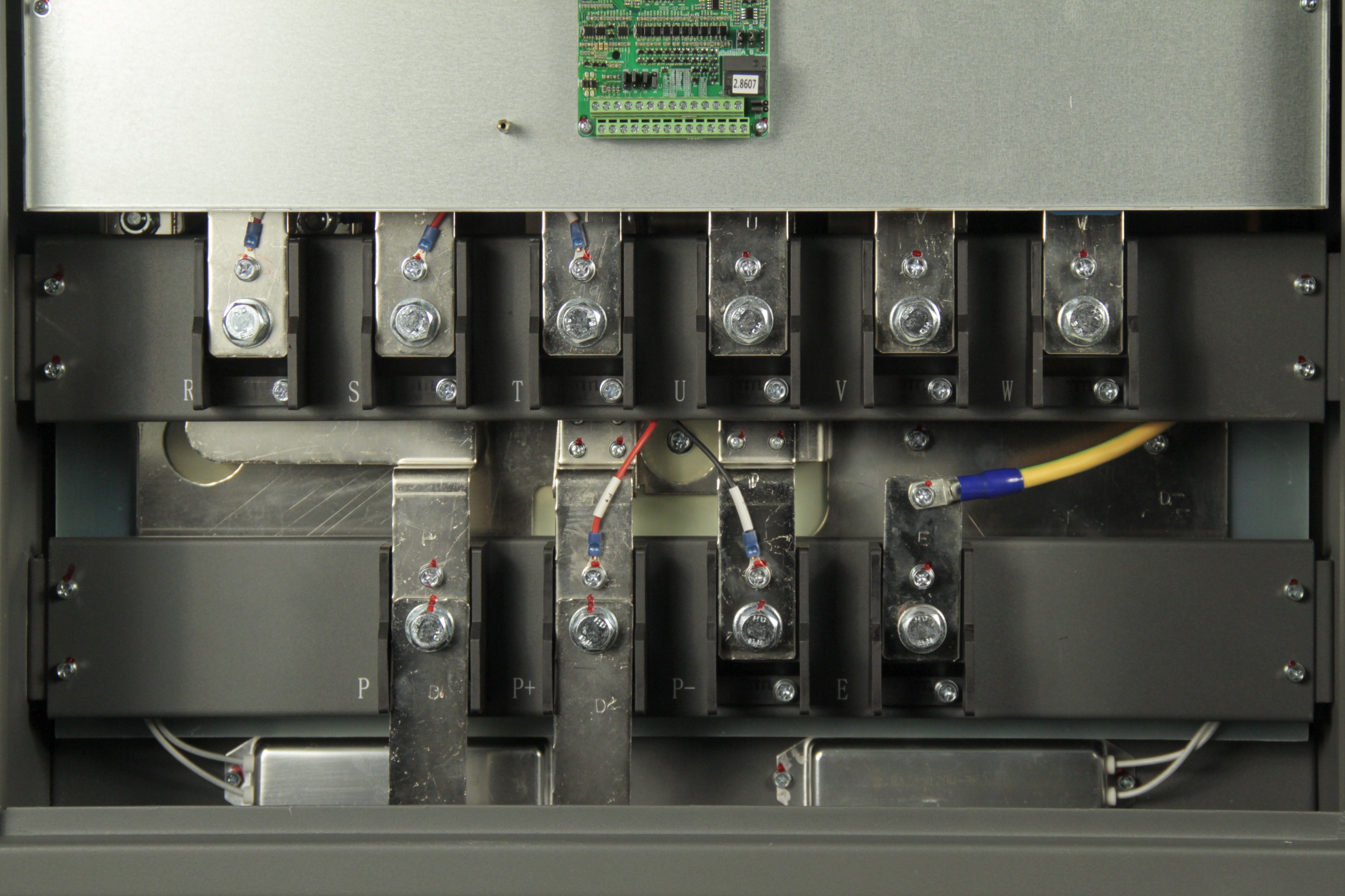 Частотный преобразователь ESQ-760-4T3550G/4000P 355/400кВт, 380В